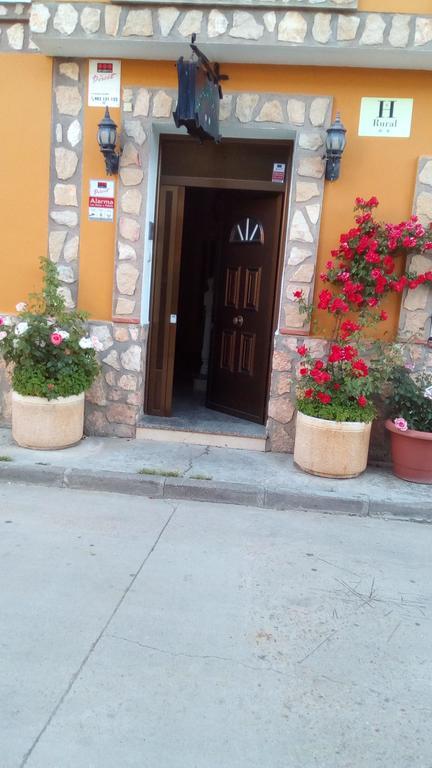 Hostal Canamares Exterior photo